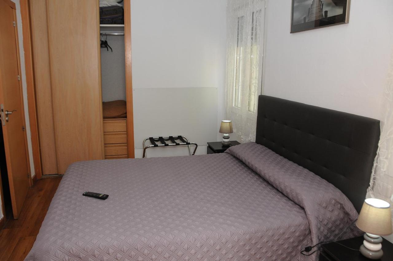 Alba1924 Bed and Breakfast Madrid Buitenkant foto
